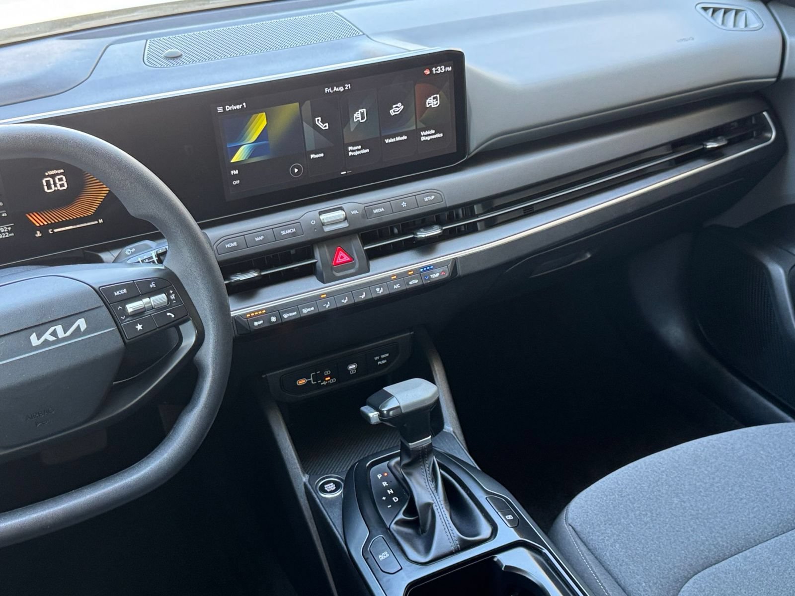 Used 2025 Kia K4 FWD image 19