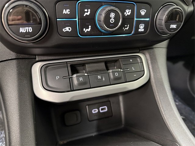 Certified 2023 GMC Acadia SLE w/ Driver Convenience Package image 32