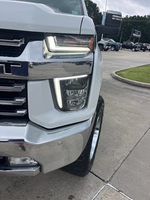 Used 2022 Chevrolet Silverado 2500 LTZ w/ Safety Package AWD/4WD image 13