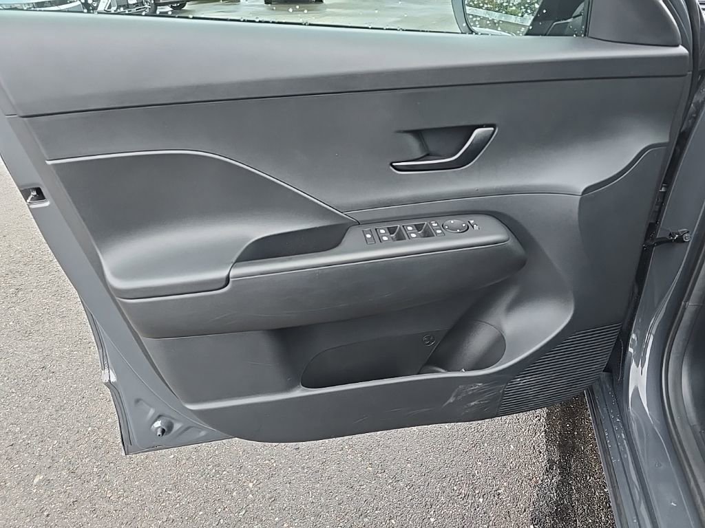 Certified 2024 Hyundai Kona SE FWD image 20
