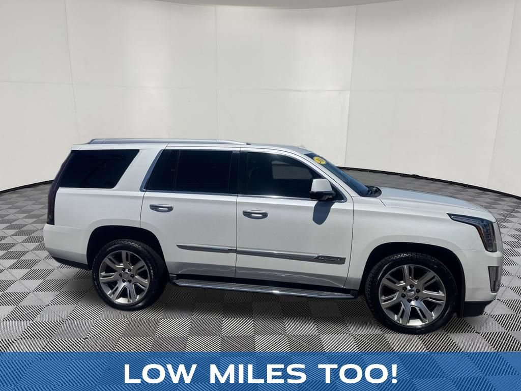 Used 2016 Cadillac Escalade 4WD image 4