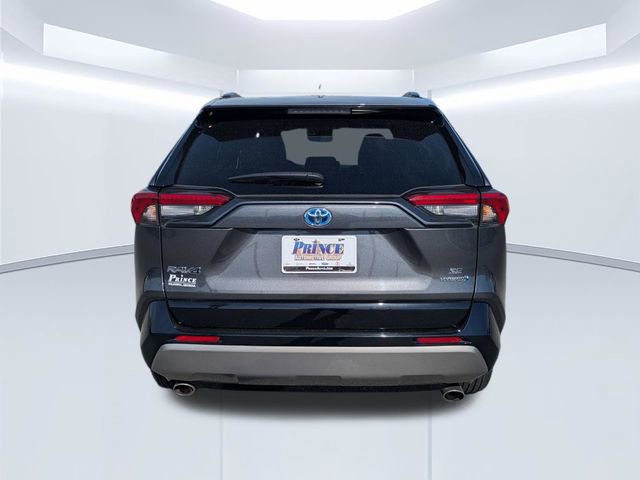 Used 2023 Toyota RAV4 SE image 6