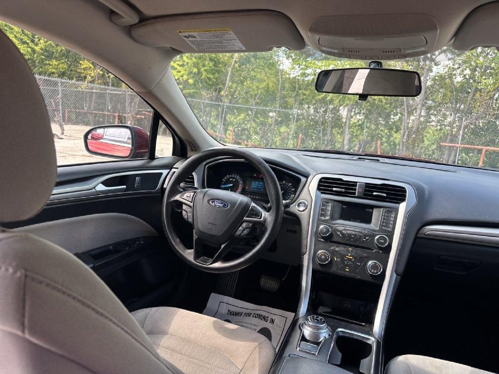 Used 2018 Ford Fusion S FWD image 17