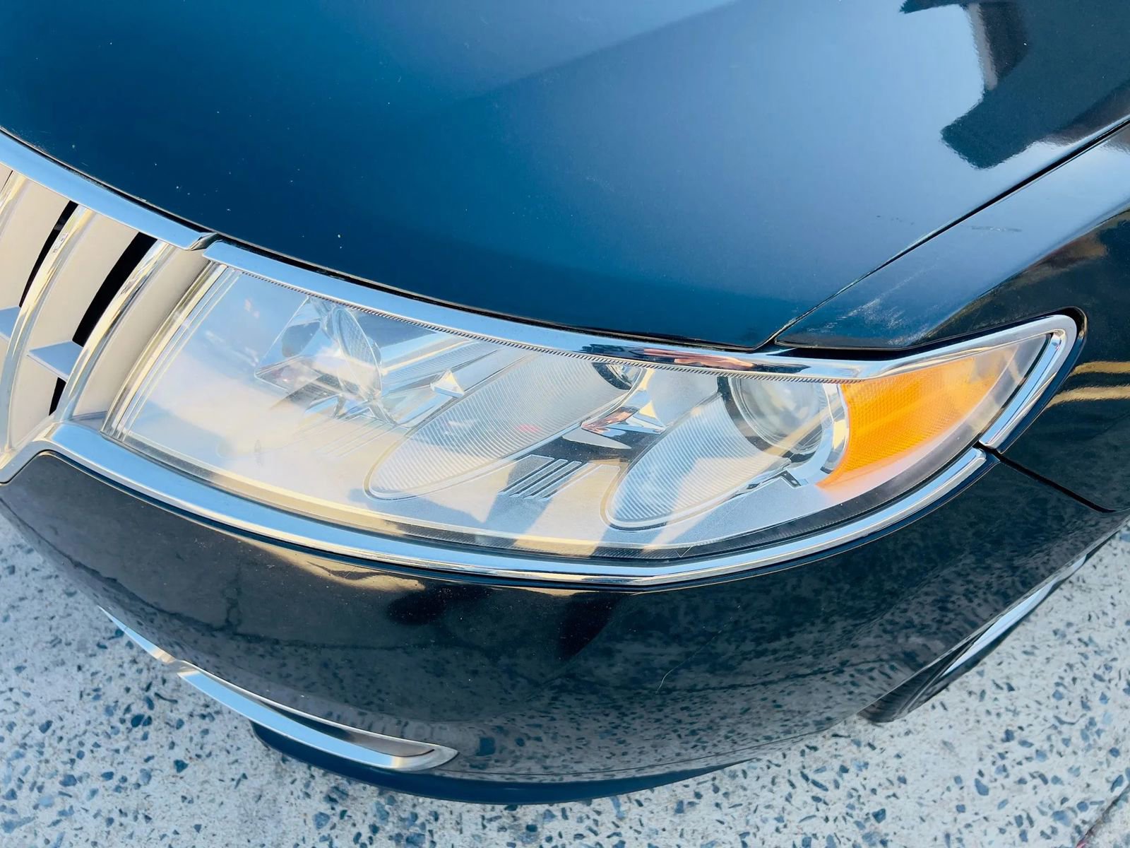 Used 2012 Lincoln MKZ AWD image 35