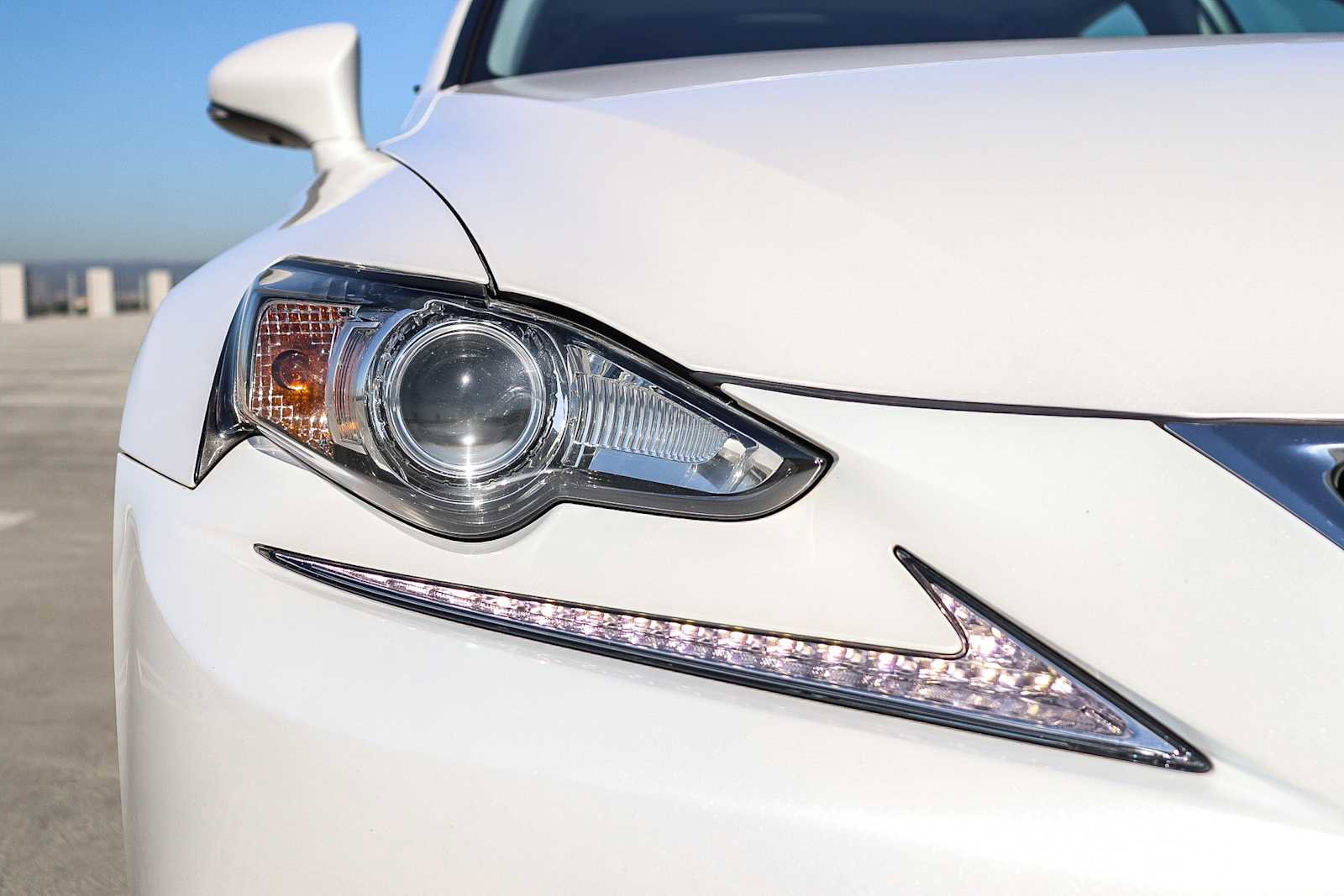 Used 2016 Lexus IS 200t image 9