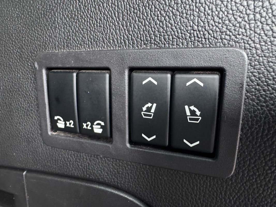 Used 2018 Chevrolet Tahoe Premier image 44