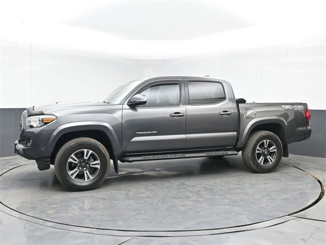 Used 2019 Toyota Tacoma TRD Sport image 6
