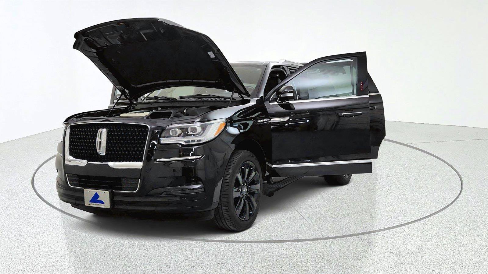 Used 2024 Lincoln Navigator L Reserve AWD/4WD image 32