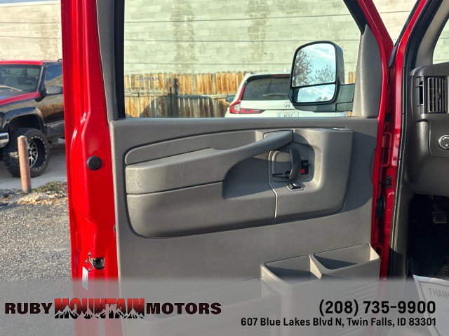 Used 2015 Chevrolet Express 2500 LS image 9