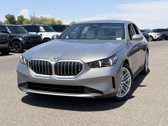 Used 2025 BMW 530i RWD image 4
