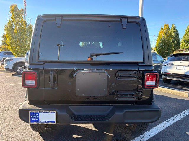 Used 2022 Jeep Wrangler Sport AWD/4WD image 7