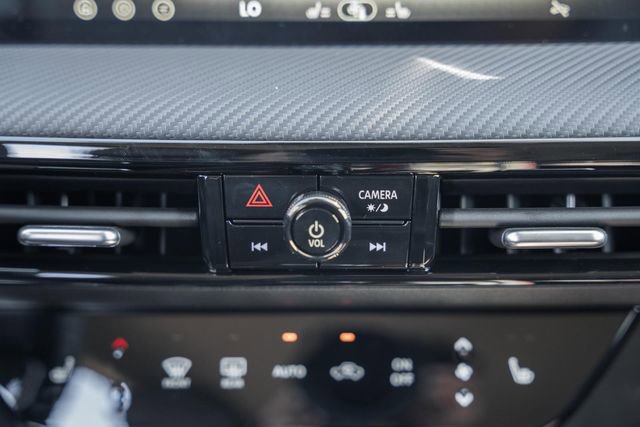 New 2026 Nissan Kicks SR w/ Cold Weather Package image 25