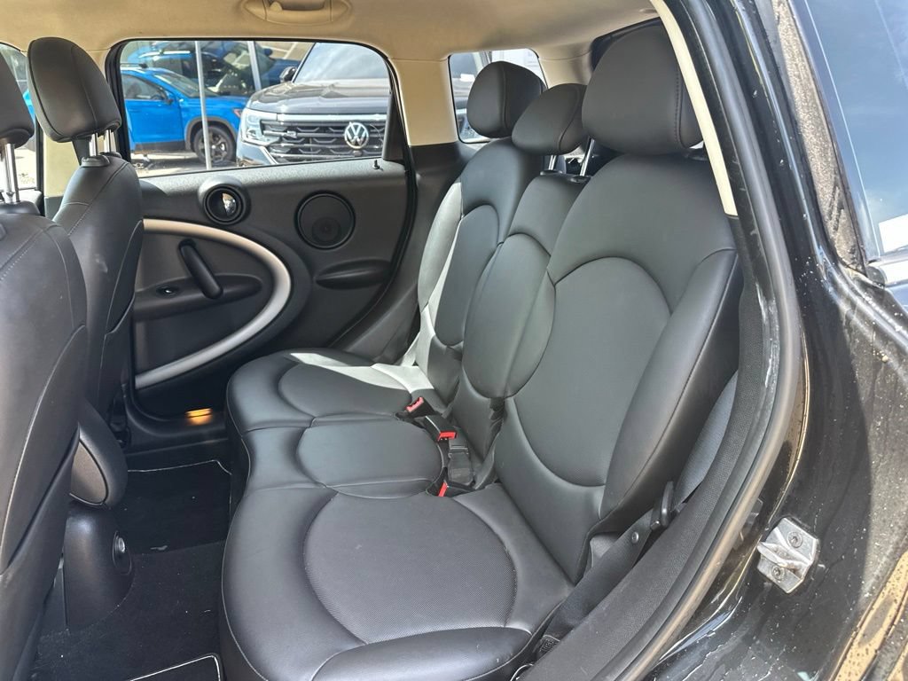Used 2012 MINI Cooper Countryman FWD image 14