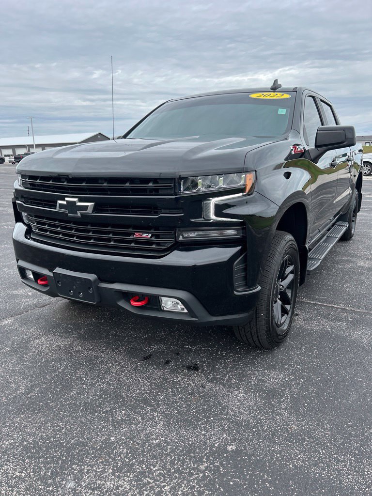 Used 2022 Chevrolet Silverado 1500 LT Trail Boss w/ Convenience Package II AWD/4WD image 1