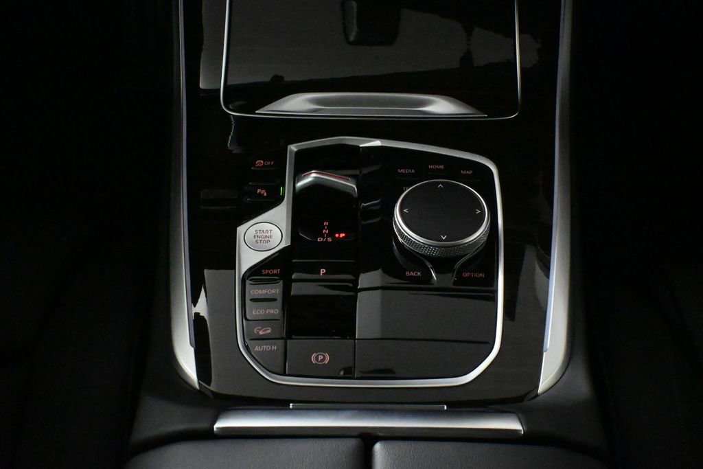 Used 2026 BMW X5 xDrive40i w/ M Sport Package image 25