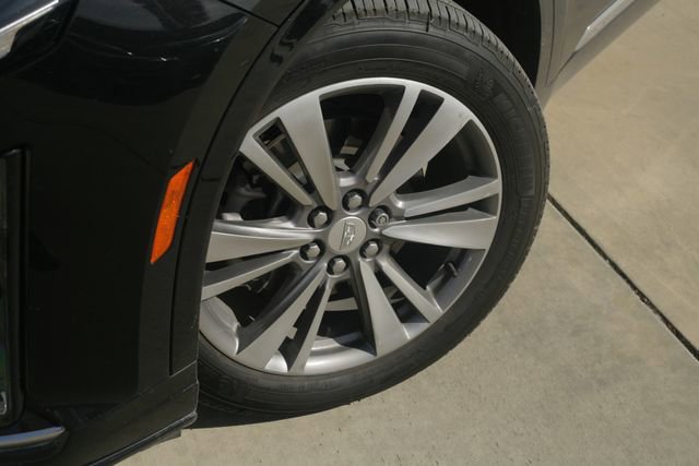 Used 2021 Cadillac XT6 Premium Luxury w/ LPO, Floor Liner Package image 2