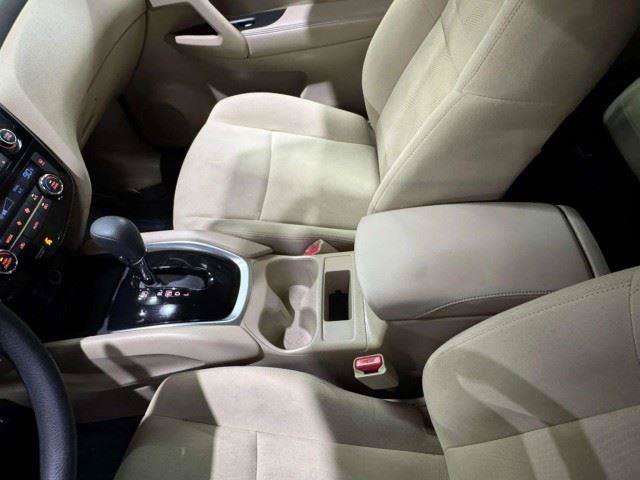 Used 2016 Nissan Rogue SV FWD image 53