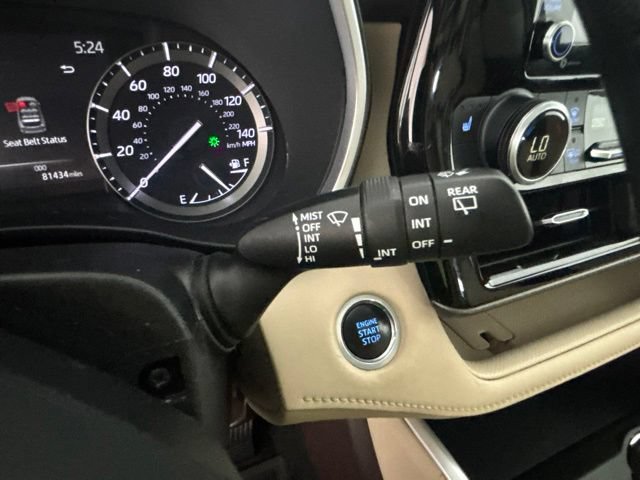 Used 2021 Toyota Highlander XLE AWD/4WD image 10