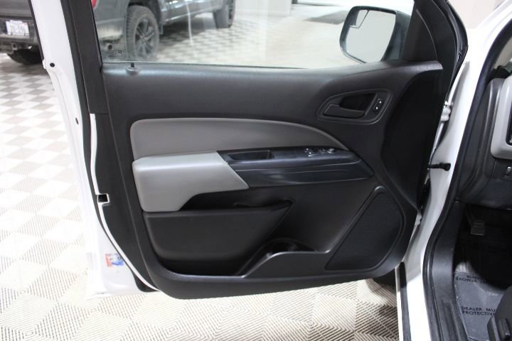 Used 2015 Chevrolet Colorado W/T w/ WT Convenience Package image 13