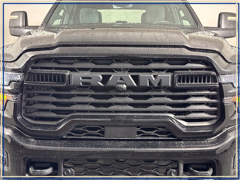 Used 2025 RAM 2500 Big Horn AWD/4WD image 4