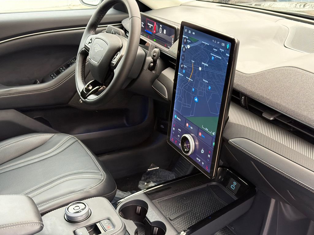 Used 2024 Ford Mustang Mach-E Premium image 9