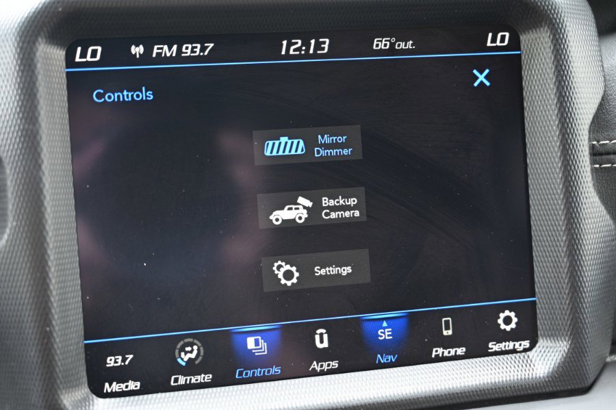 Used 2023 Jeep Wrangler Sahara image 30