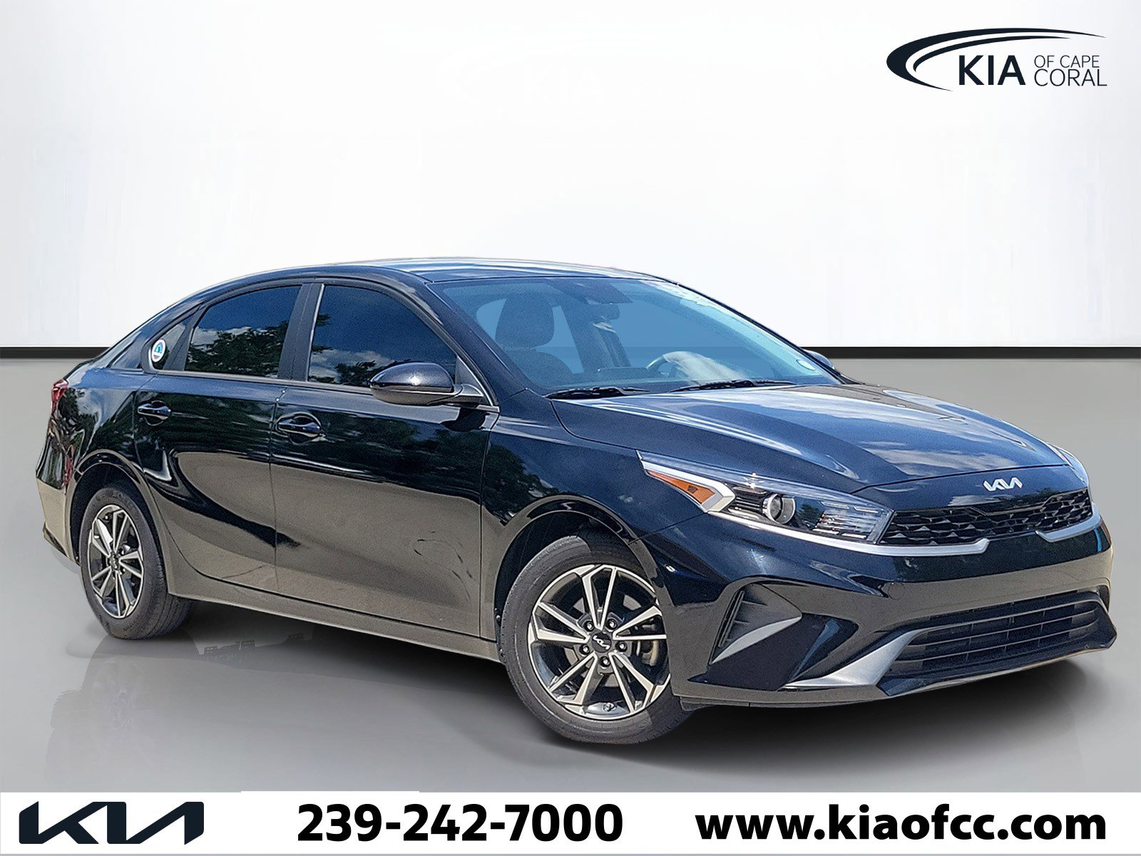 Certified 2023 Kia Forte LXS FWD image 1