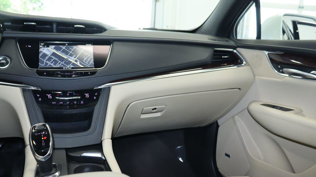 Used 2019 Cadillac XT5 Premium Luxury AWD/4WD image 26