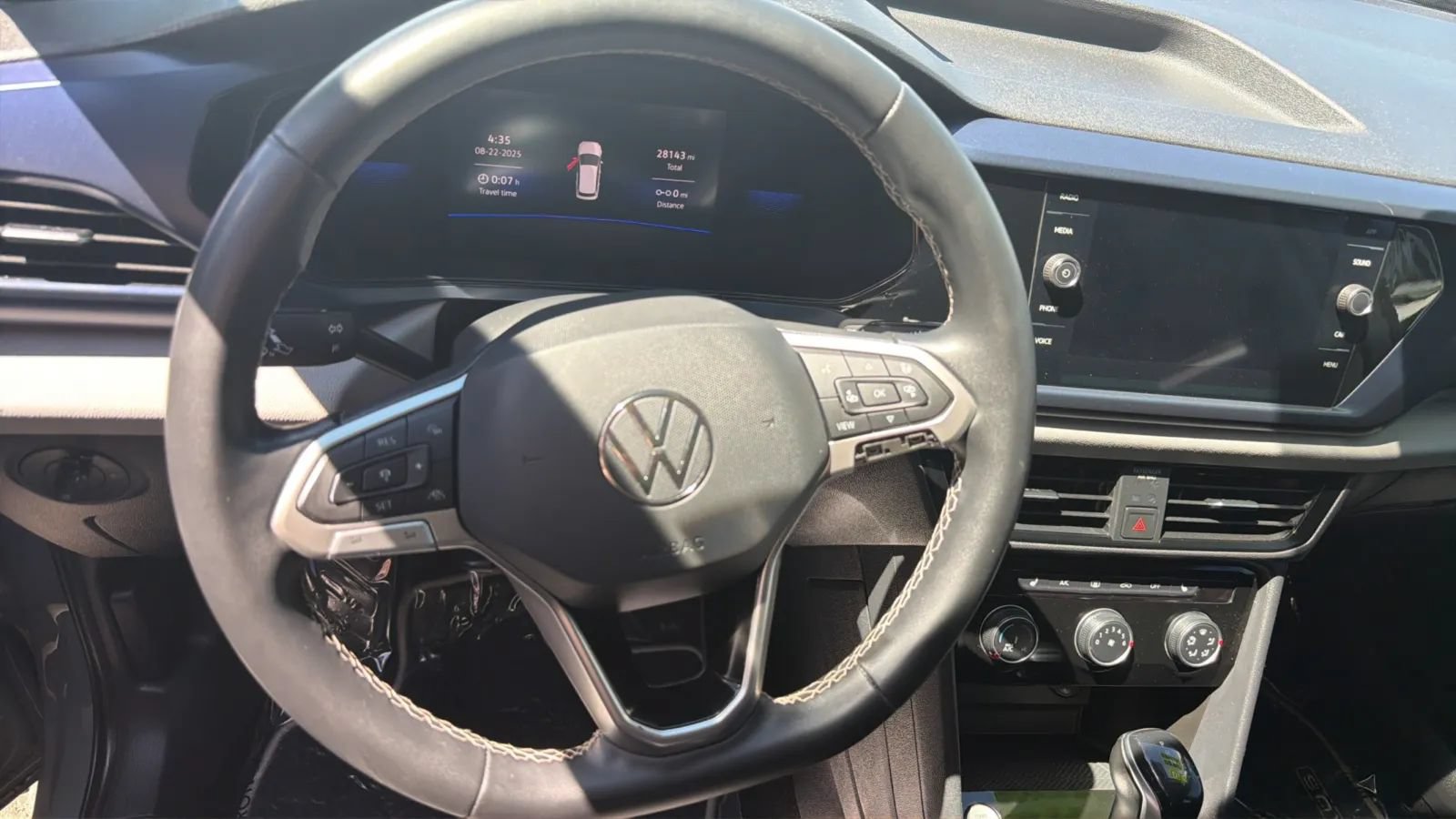 Used 2023 Volkswagen Taos SE AWD/4WD image 24