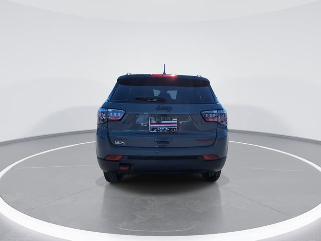 Used 2024 Jeep Compass Trailhawk image 7