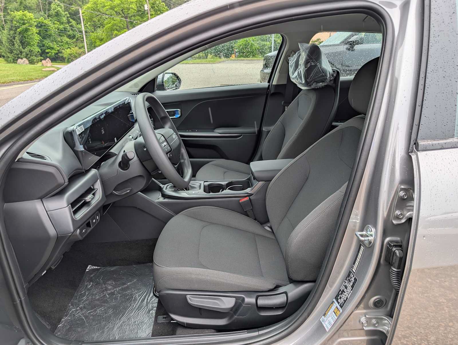 New 2026 Kia K4 FWD image 4