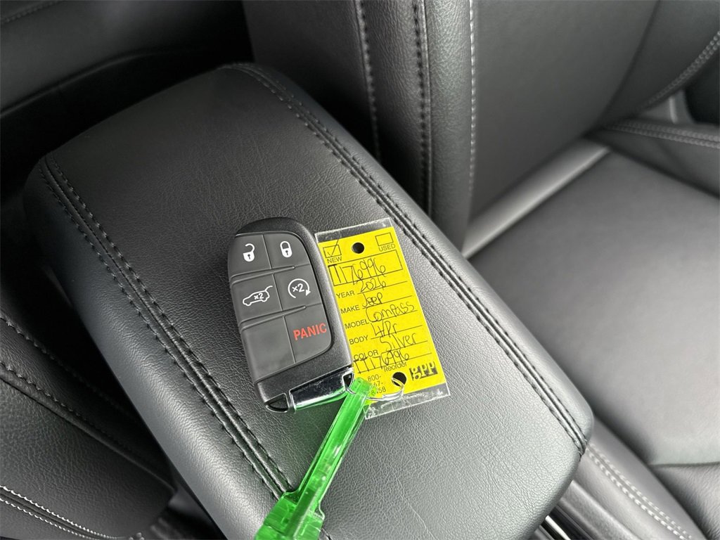 New 2026 Jeep Compass Limited w/ Sun, Sound & Navigation Group image 32