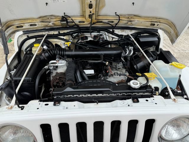 Used 1998 Jeep Wrangler Sahara image 22