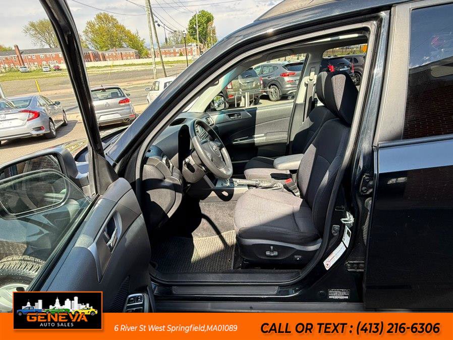 Used 2011 Subaru Forester 2.5X Premium w/ All-Weather Pkg AWD/4WD image 9