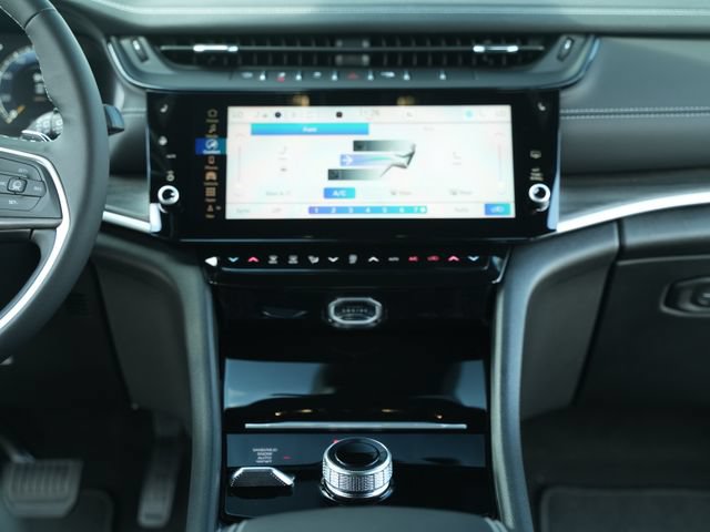 New 2026 Jeep Grand Cherokee L Limited w/ Limited Altitude Package AWD/4WD image 32