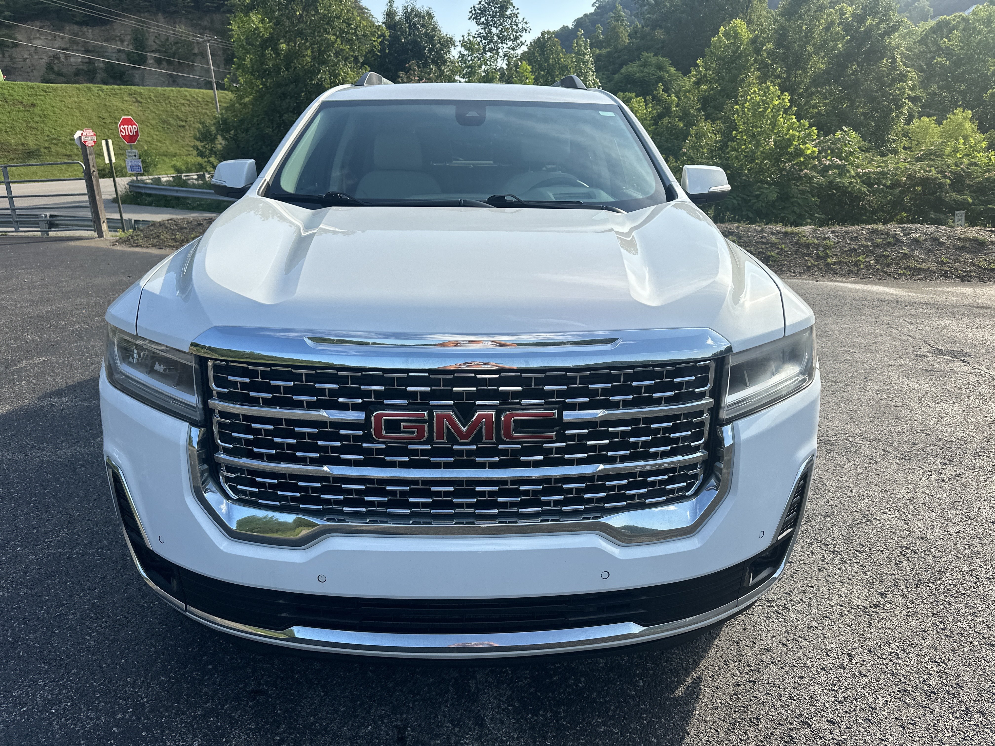 Used 2023 GMC Acadia Denali AWD/4WD image 7