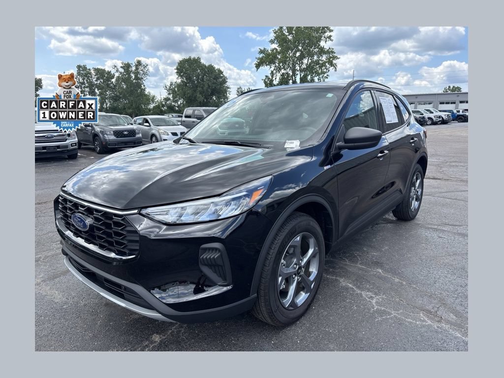 Used 2026 Ford Escape ST-Line w/ Cold Weather Package