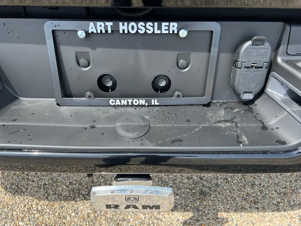 Used 2020 RAM 1500 Laramie w/ Sport Appearance Package AWD/4WD image 19