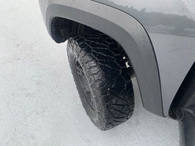 Used 2021 Toyota Tacoma TRD Off-Road AWD/4WD image 22