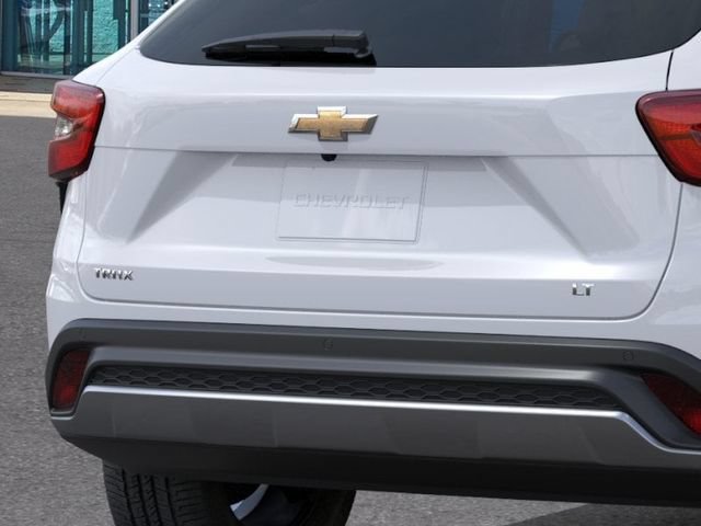 New 2026 Chevrolet Trax LT w/ Sunroof Package FWD image 40
