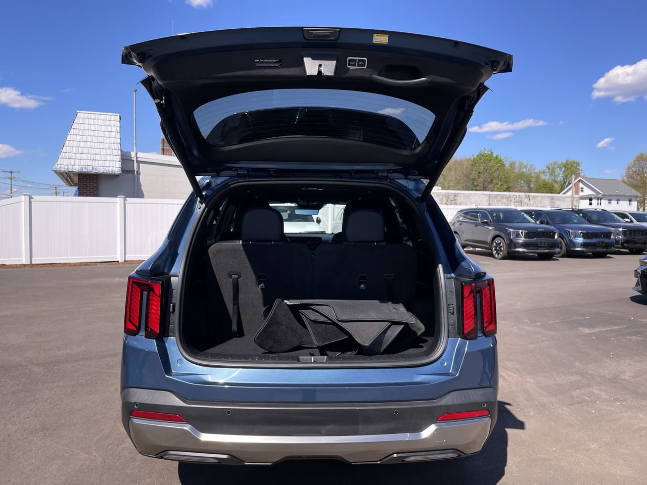 Certified 2025 Kia Sorento SX Prestige AWD/4WD image 11