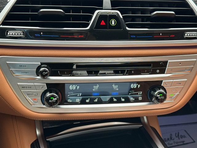 Used 2020 BMW 750i xDrive w/ Executive Package AWD/4WD image 35