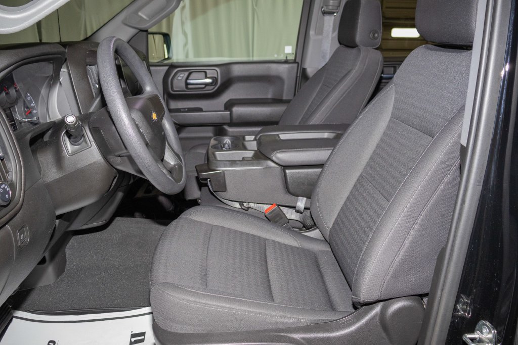 Used 2023 Chevrolet Silverado 1500 Custom AWD/4WD image 12