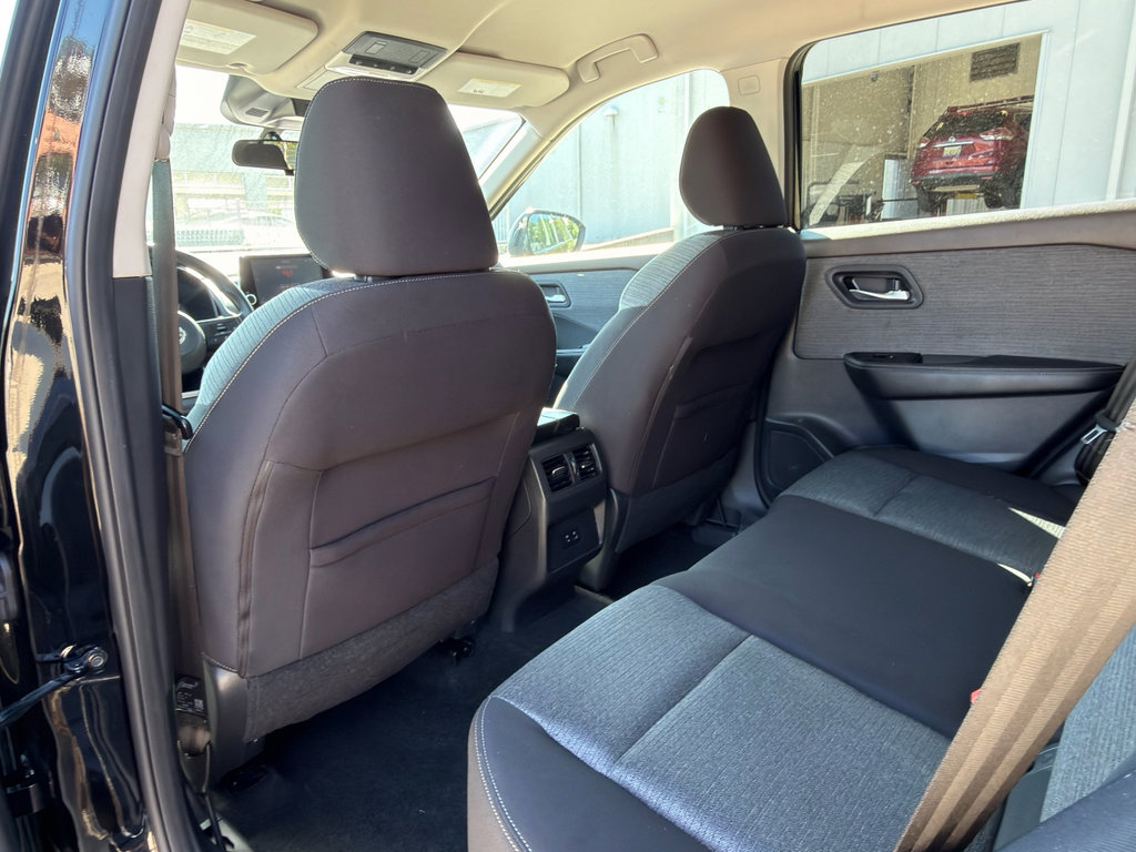 Certified 2021 Nissan Rogue SV image 21