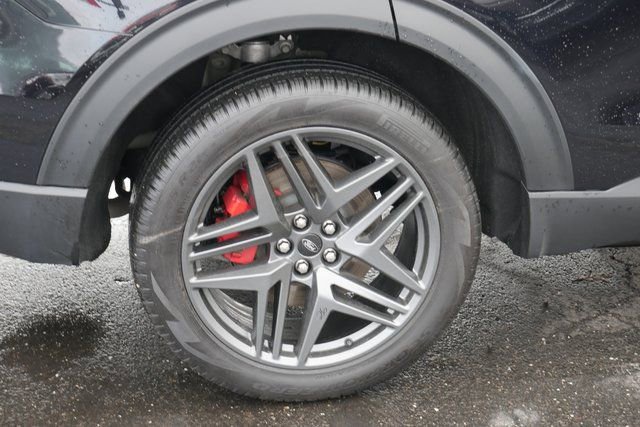 Used 2025 Ford Explorer ST-Line w/ Premium Package image 14