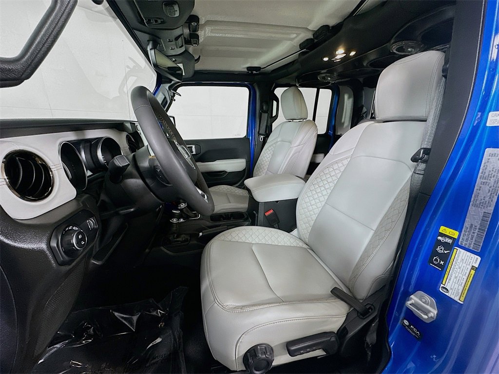 Used 2023 Jeep Gladiator Overland image 14