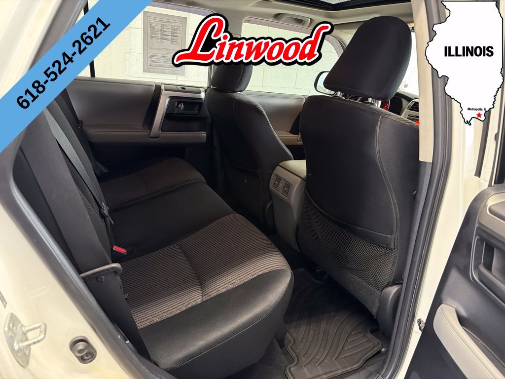 Used 2010 Toyota 4Runner SR5 w/ Convenience Pkg AWD/4WD image 10