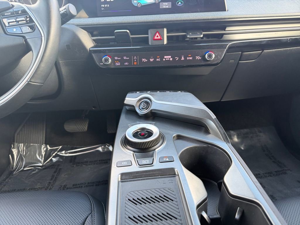 Used 2024 Kia EV6 Wind image 11