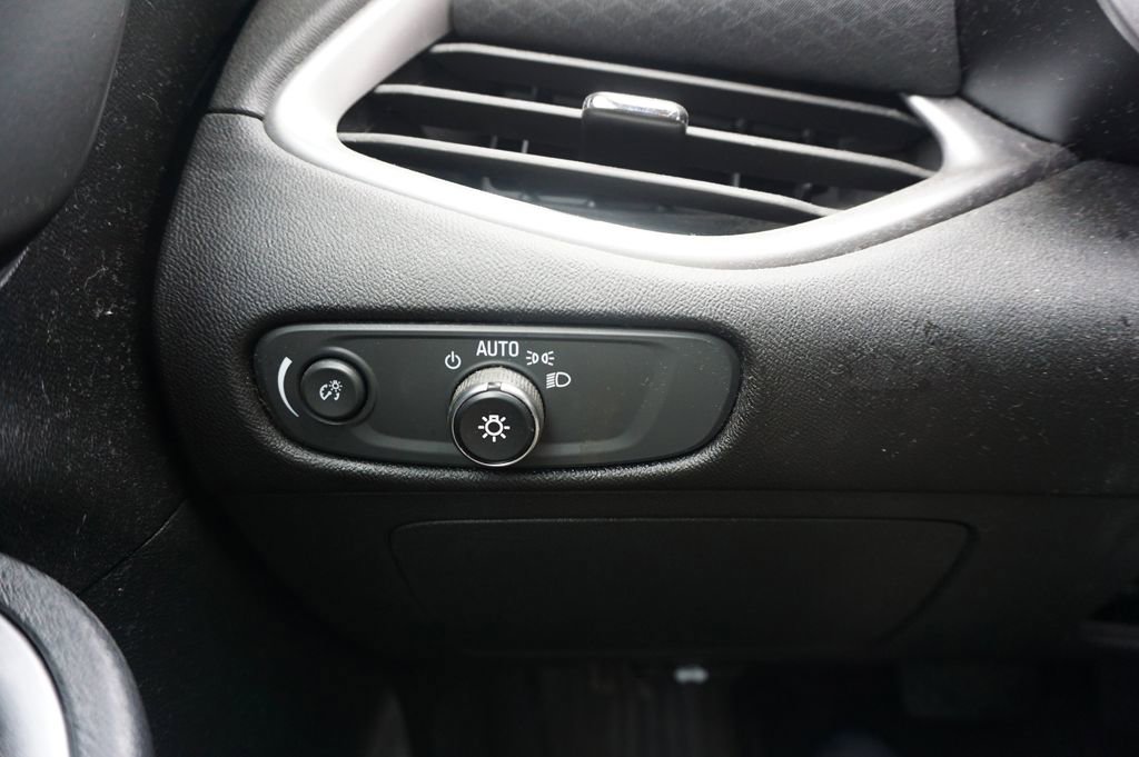 Used 2019 Chevrolet Malibu LS image 5