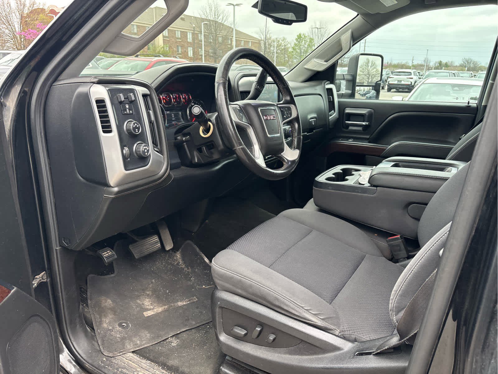 Used 2018 GMC Sierra 2500 SLE w/ SLE Preferred Package image 6